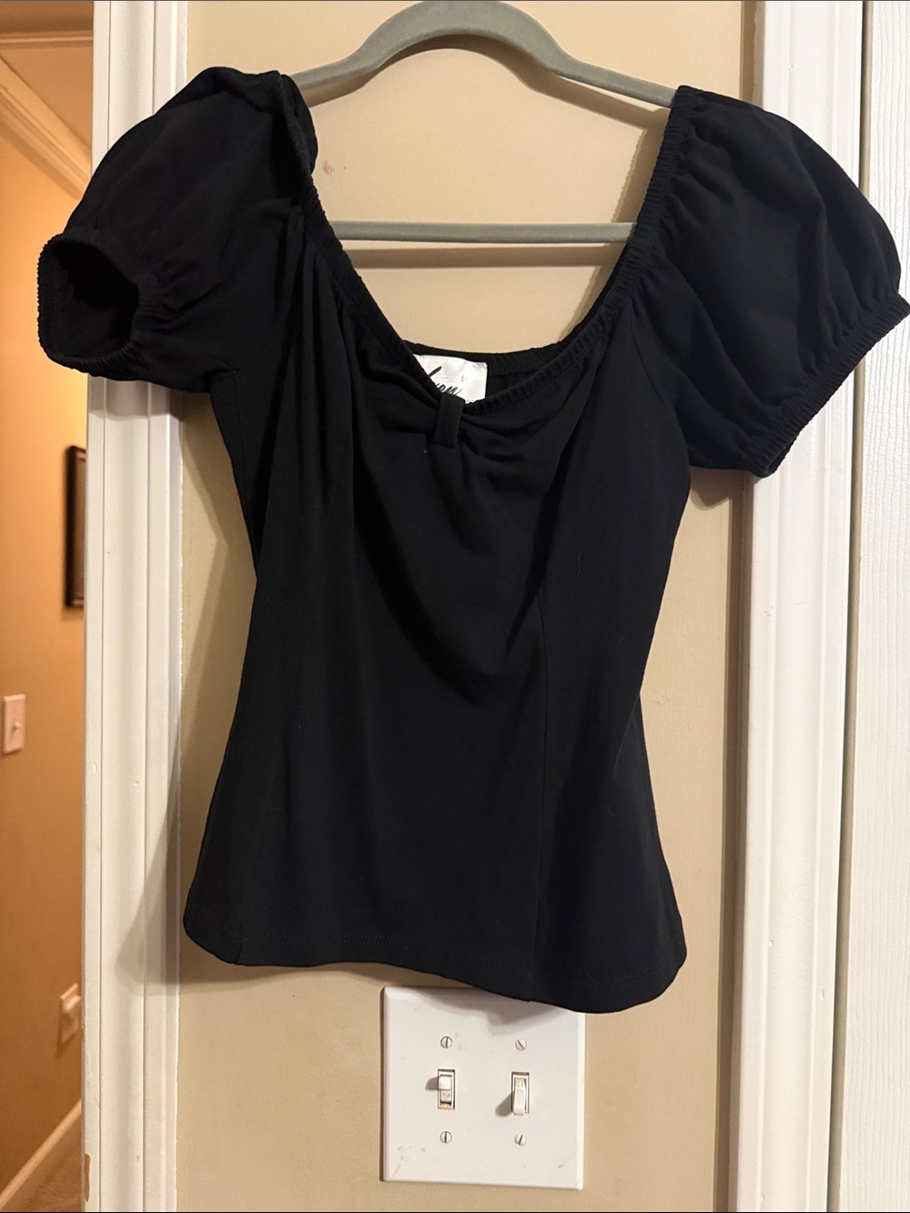NWOT Vixen by Micheline Pitt White Powder Puff Sleeve Knit Top